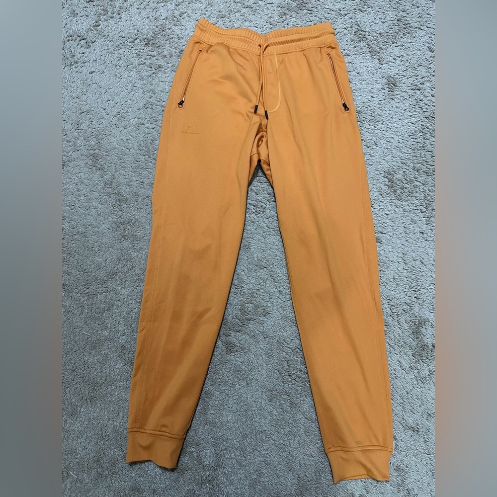 Under Armour Men's Orange Joggers Size M F-25
